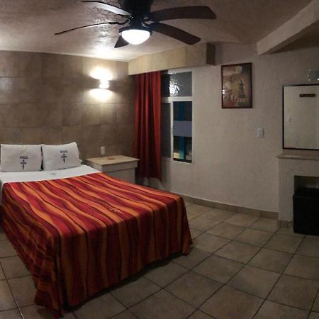 Hotel Vigo Guadalajara Zewnętrze zdjęcie