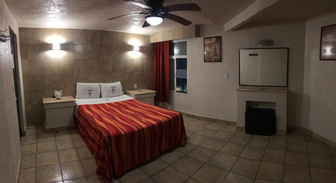 Hotel Vigo Guadalajara Zewnętrze zdjęcie